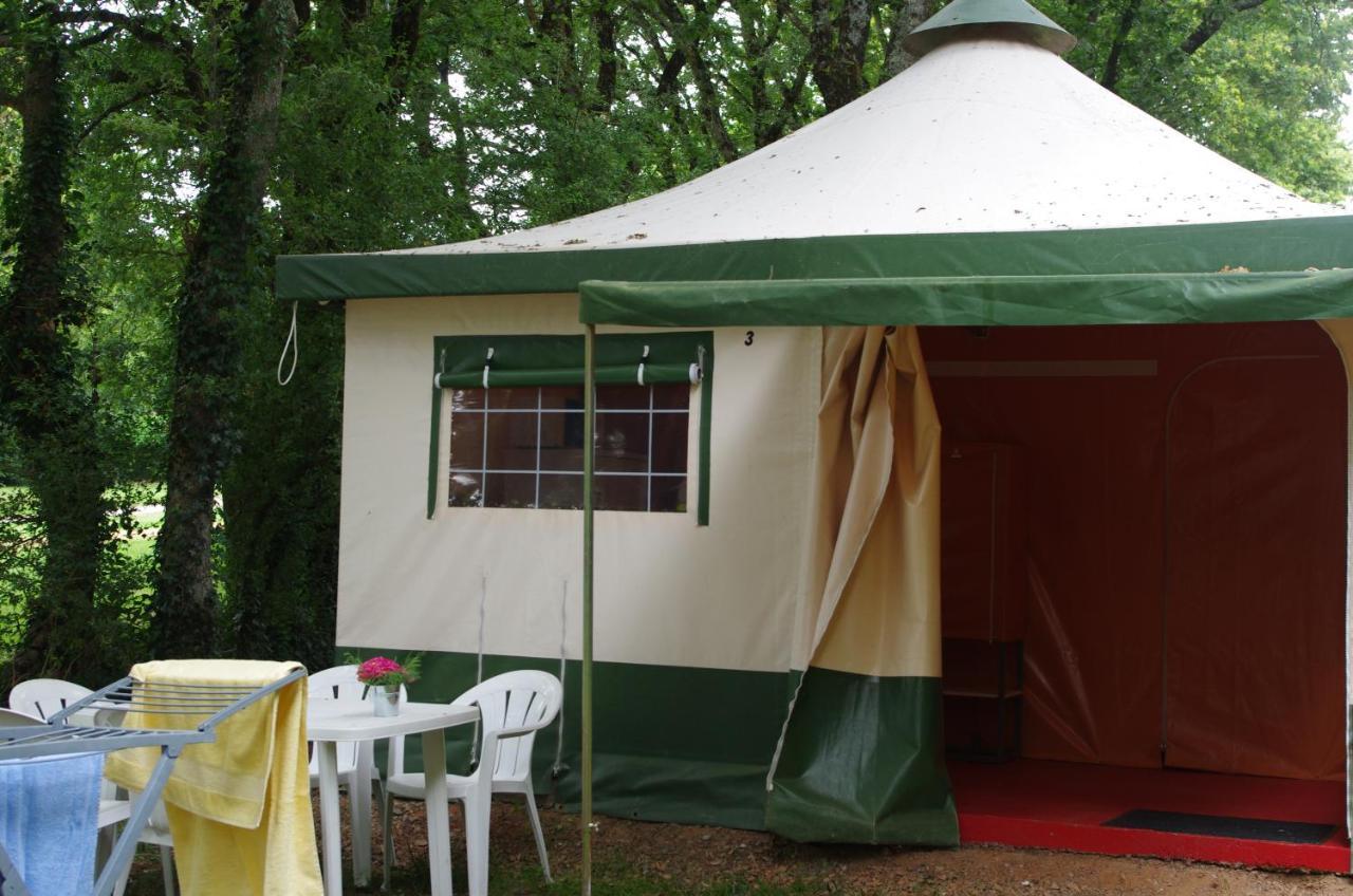 Camping La Bergerie La Chapelle-Achard Exterior foto