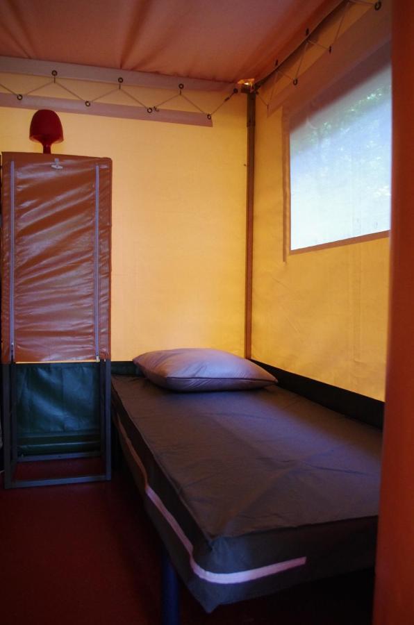 Camping La Bergerie La Chapelle-Achard Exterior foto
